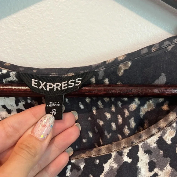 Express XS snake print lightweight tunic dress - Picture 2 of 6